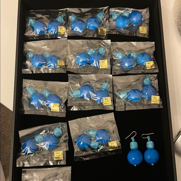Blue Beaded Earrings Set - Picture 1 of 3